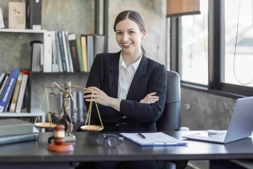 How Do Car Accident Lawyers Charge in California